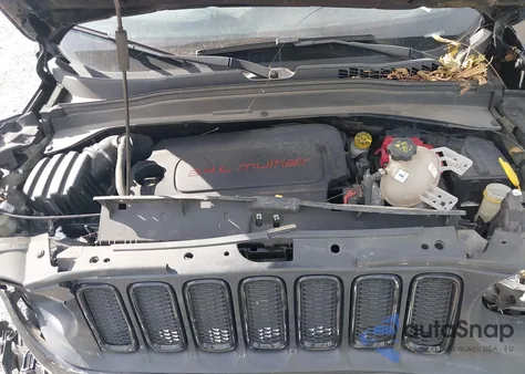 2018 Jeep Renegade Upland Edition 4X4 z USA, uszkodzony, nr VIN ZACCJBAB0JPH84150